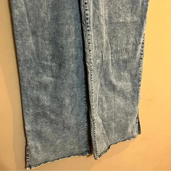 SO Wide Leg Vintage Flare High Rise Denim Juniors Size 15 Blue Acid Mom Pants - Picture 3 of 11